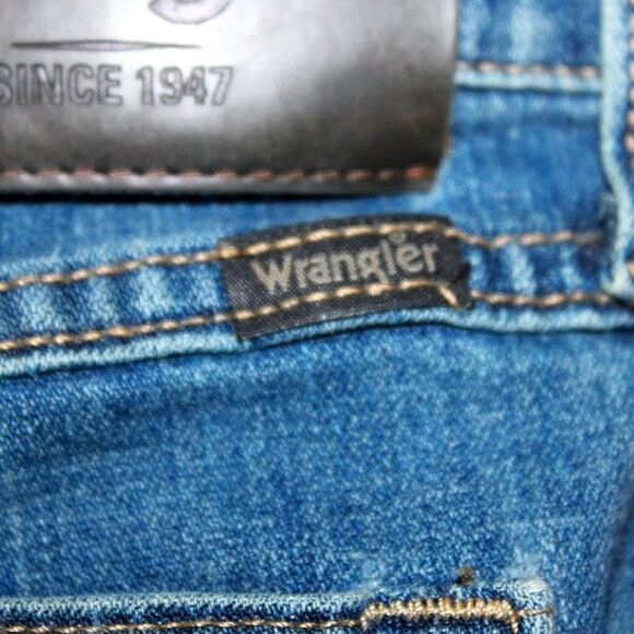 Wrangler Straight Fit Denim Shorts - Size 38 - Picture 5 of 7